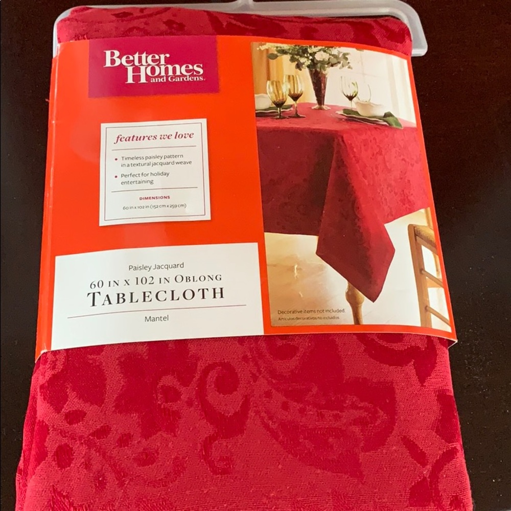 Better Homes & Garden tablecloth